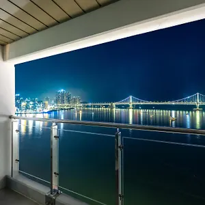 https://elmomento-gwangan.hotelsinbusan.com